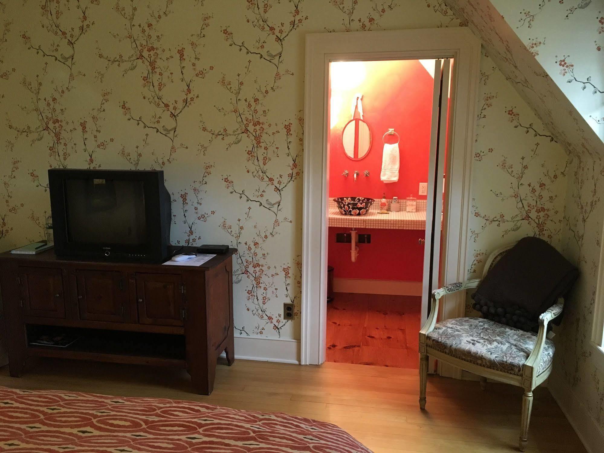 Dreamhouse Country Inn Bristol 외부 사진