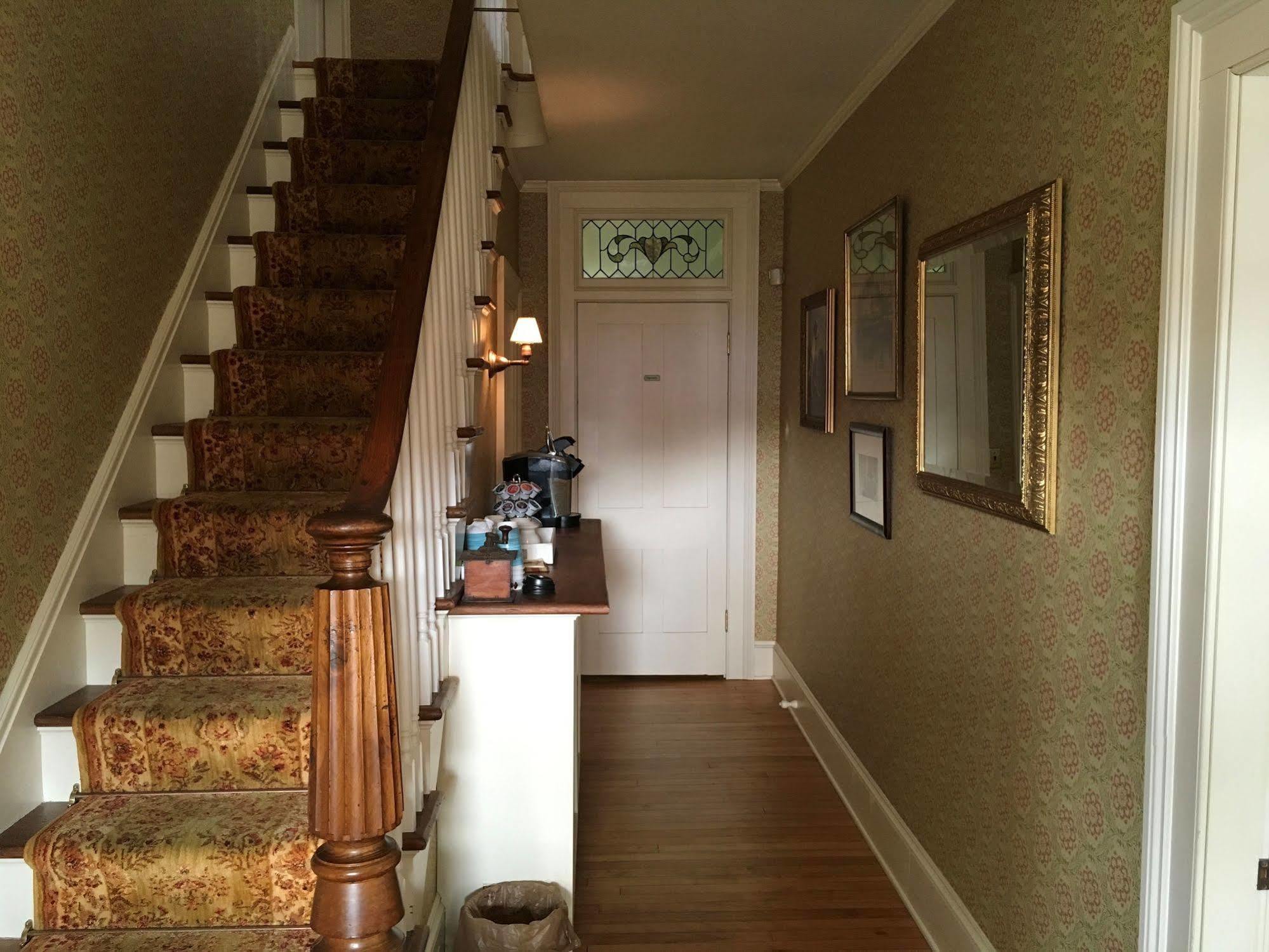 Dreamhouse Country Inn Bristol 외부 사진